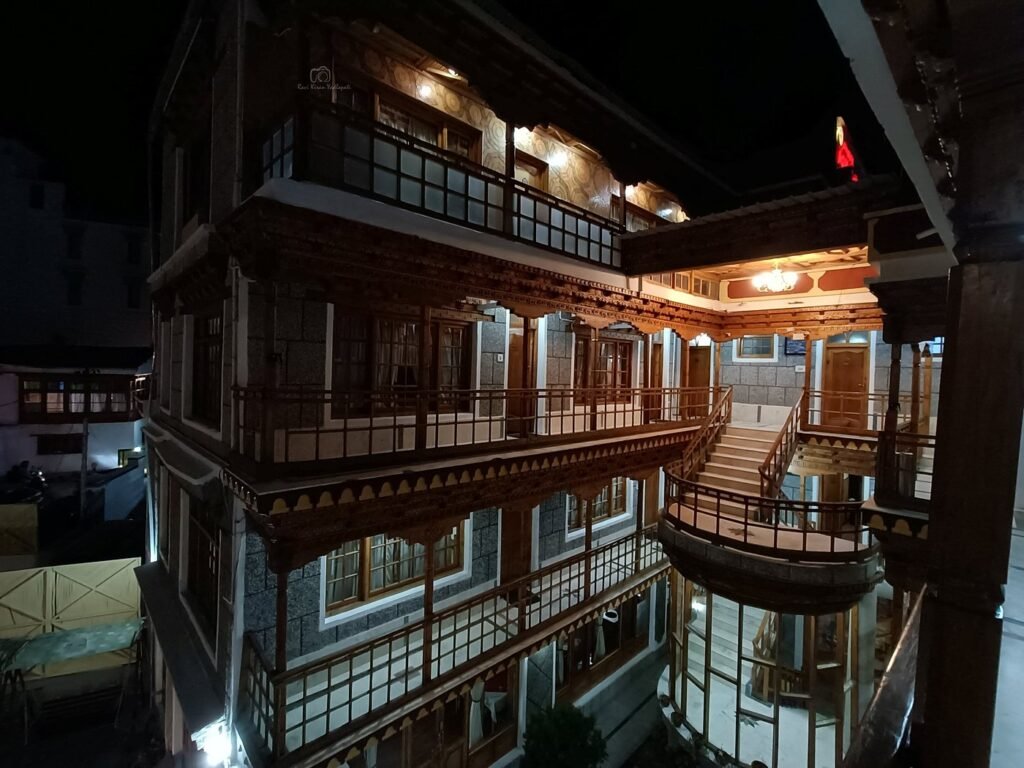 Home hotel royal palace22